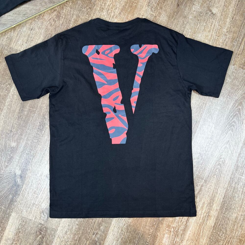 Vlone Staple Classic Red and Black OG T Shirt - Picture 3 of 7